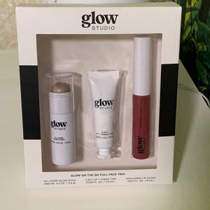 Express glow studio warm rose full face Trio set